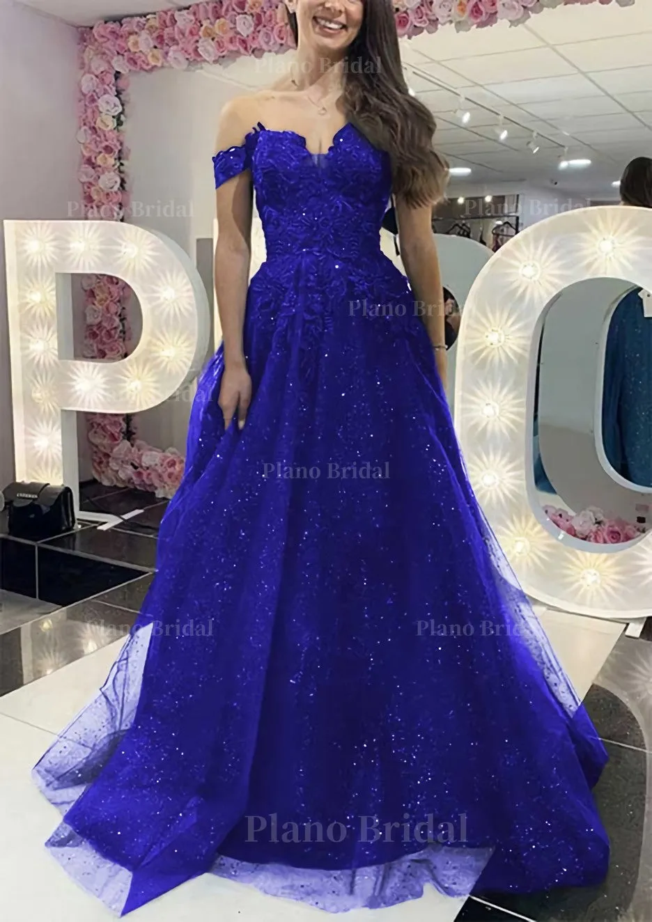 A-line Off-the-Shoulder Regular Straps Long/Floor-Length Tulle Prom Dress With Appliqued Glitter