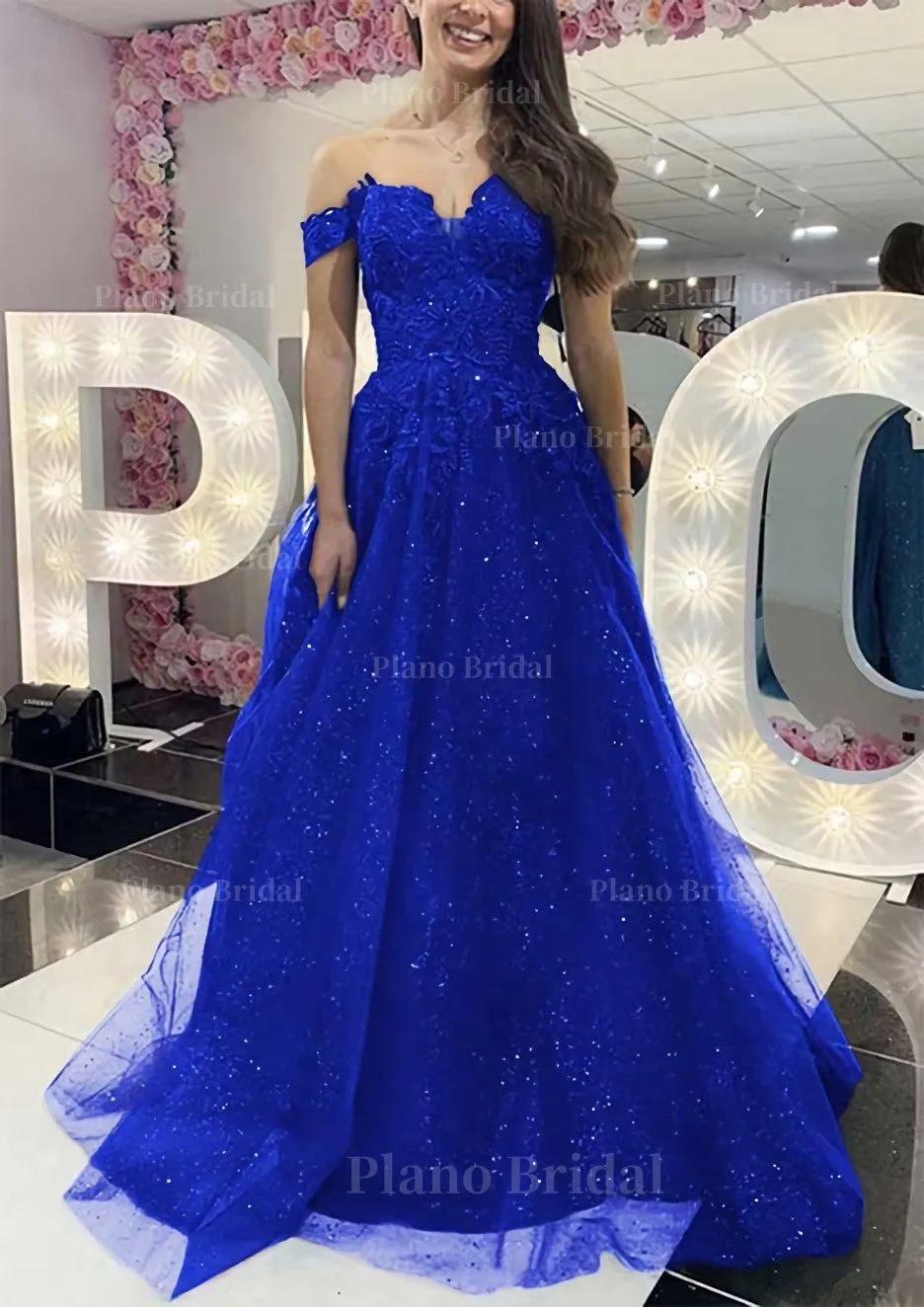 A-line Off-the-Shoulder Regular Straps Long/Floor-Length Tulle Prom Dress With Appliqued Glitter