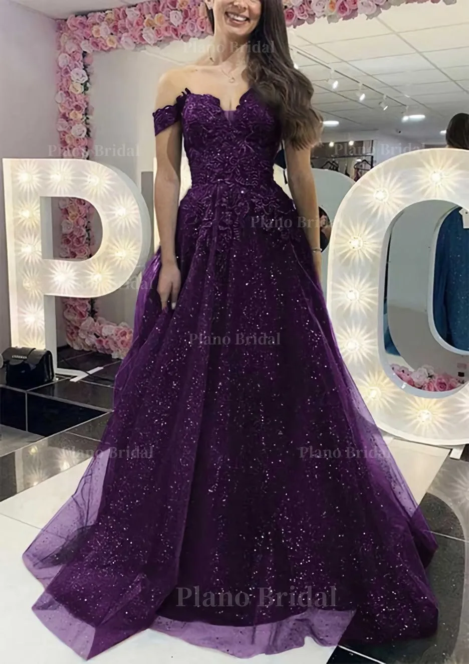 A-line Off-the-Shoulder Regular Straps Long/Floor-Length Tulle Prom Dress With Appliqued Glitter