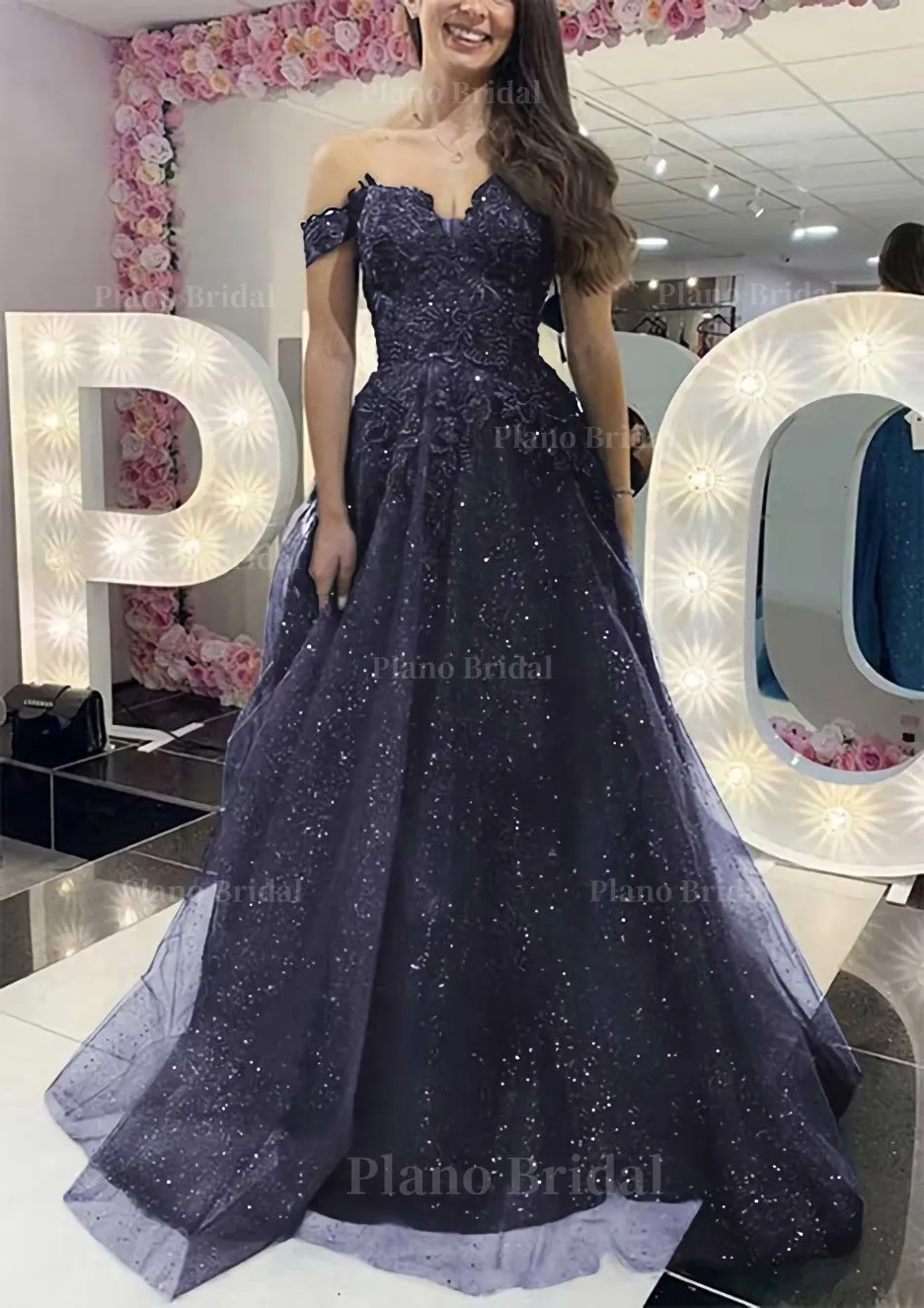 A-line Off-the-Shoulder Regular Straps Long/Floor-Length Tulle Prom Dress With Appliqued Glitter