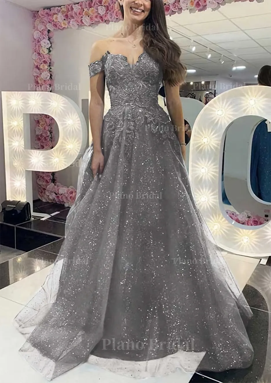 A-line Off-the-Shoulder Regular Straps Long/Floor-Length Tulle Prom Dress With Appliqued Glitter