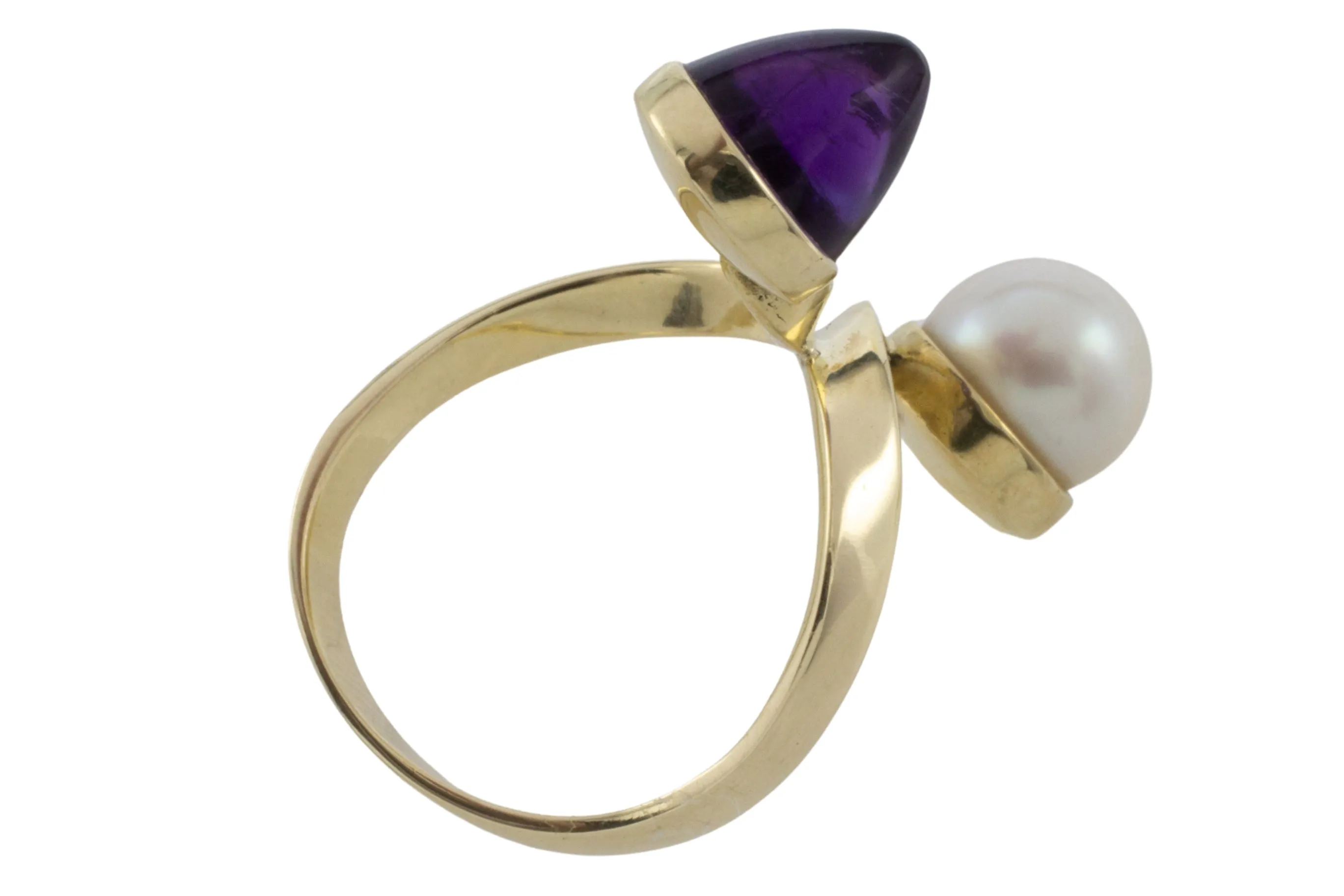 Amethyst and pearl Toi et Moi ring