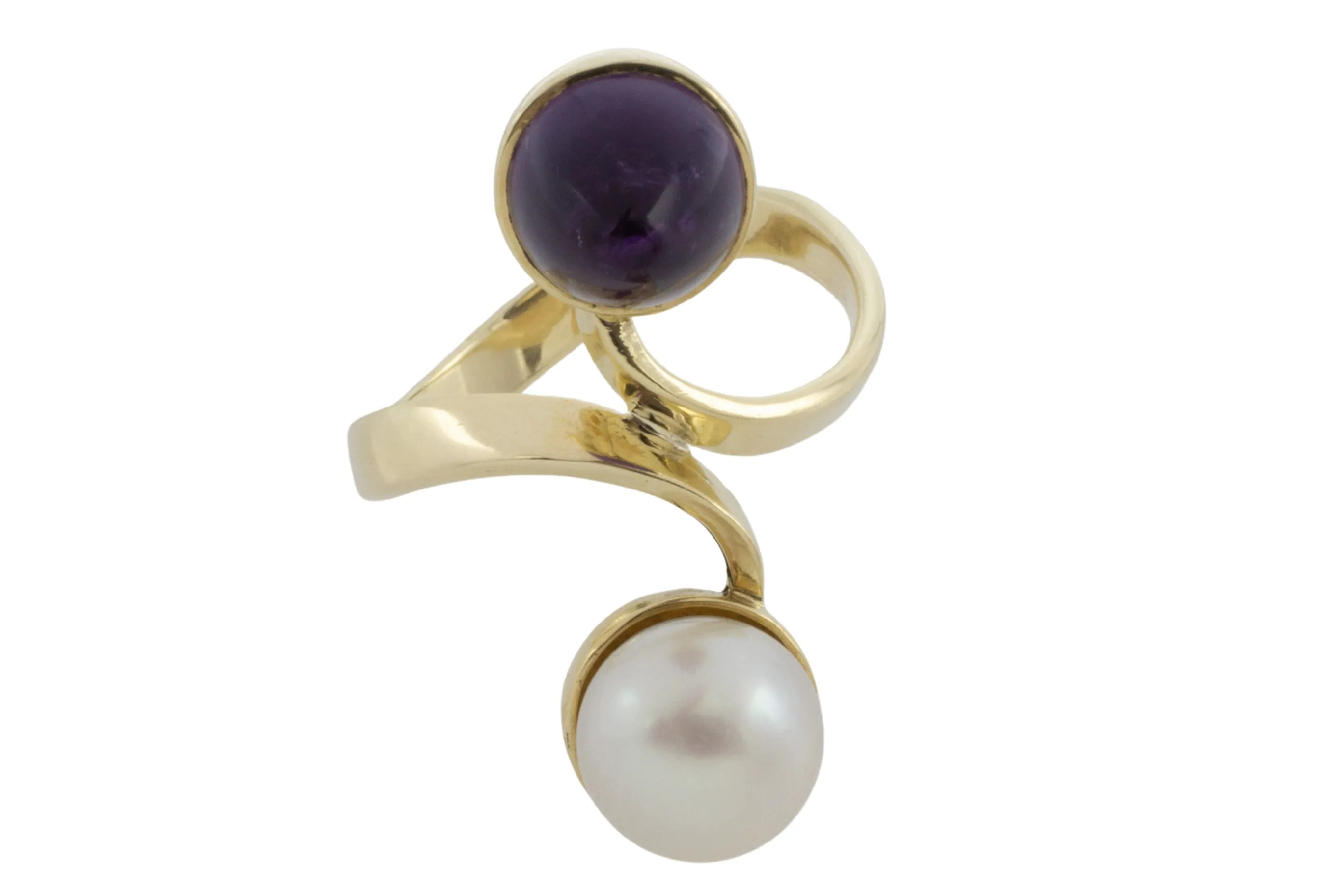 Amethyst and pearl Toi et Moi ring