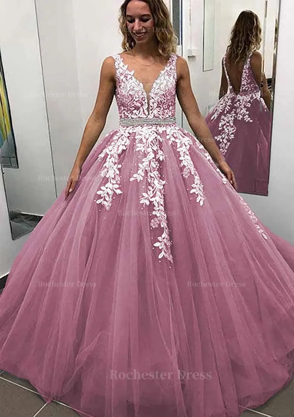 Ball Gown Sleeveless Long/Floor-Length Tulle Prom Dress With Lace Appliqued Beading