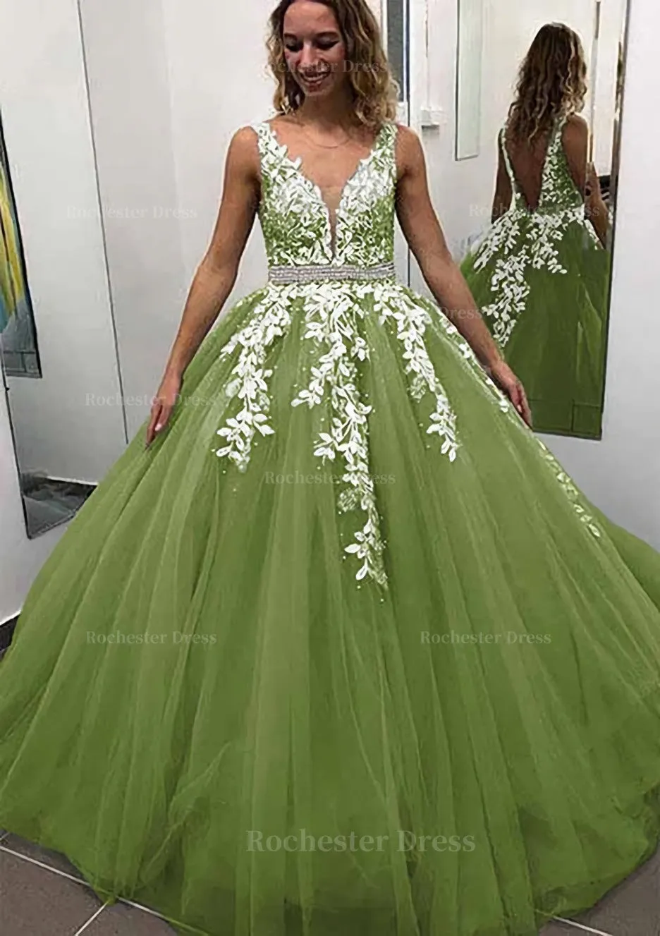 Ball Gown Sleeveless Long/Floor-Length Tulle Prom Dress With Lace Appliqued Beading