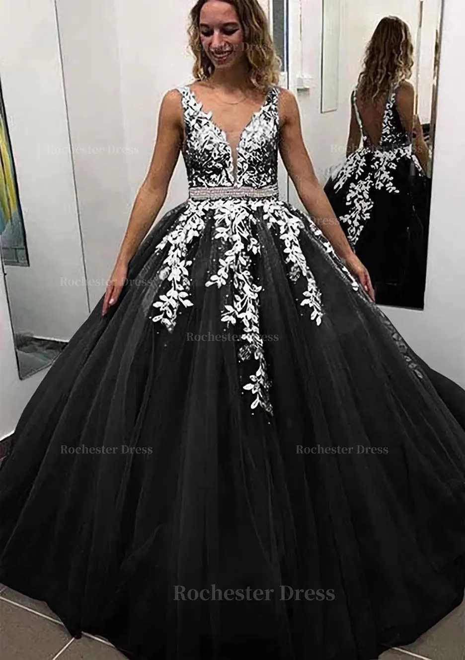 Ball Gown Sleeveless Long/Floor-Length Tulle Prom Dress With Lace Appliqued Beading