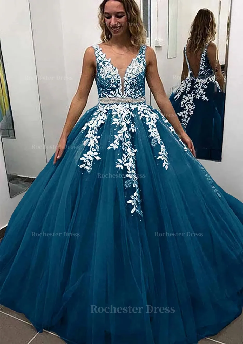 Ball Gown Sleeveless Long/Floor-Length Tulle Prom Dress With Lace Appliqued Beading