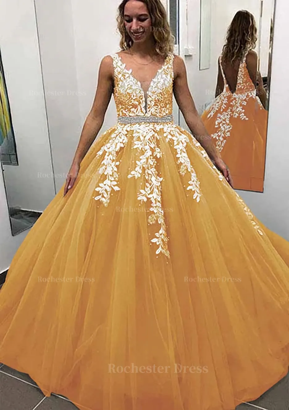 Ball Gown Sleeveless Long/Floor-Length Tulle Prom Dress With Lace Appliqued Beading