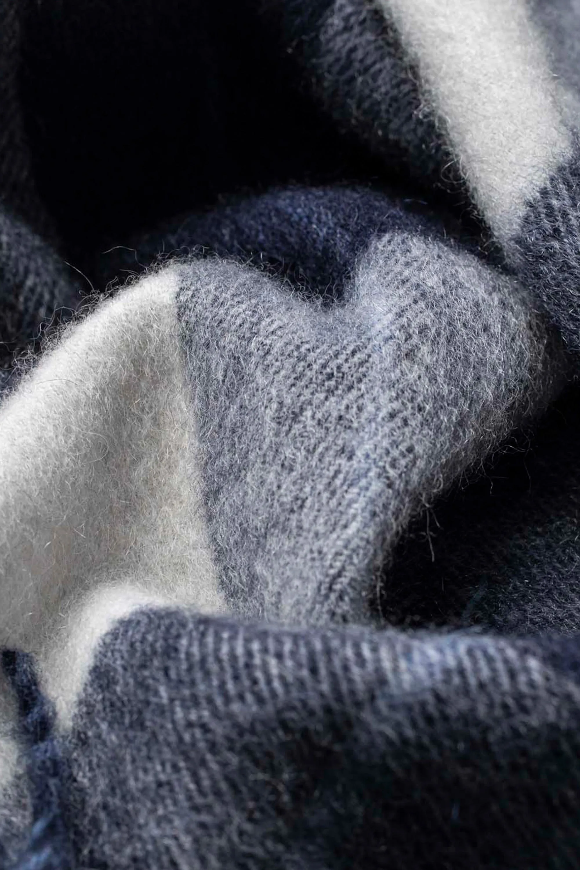 Made In Scotland Contemporary Cashmere Scarf - Chatham Navy