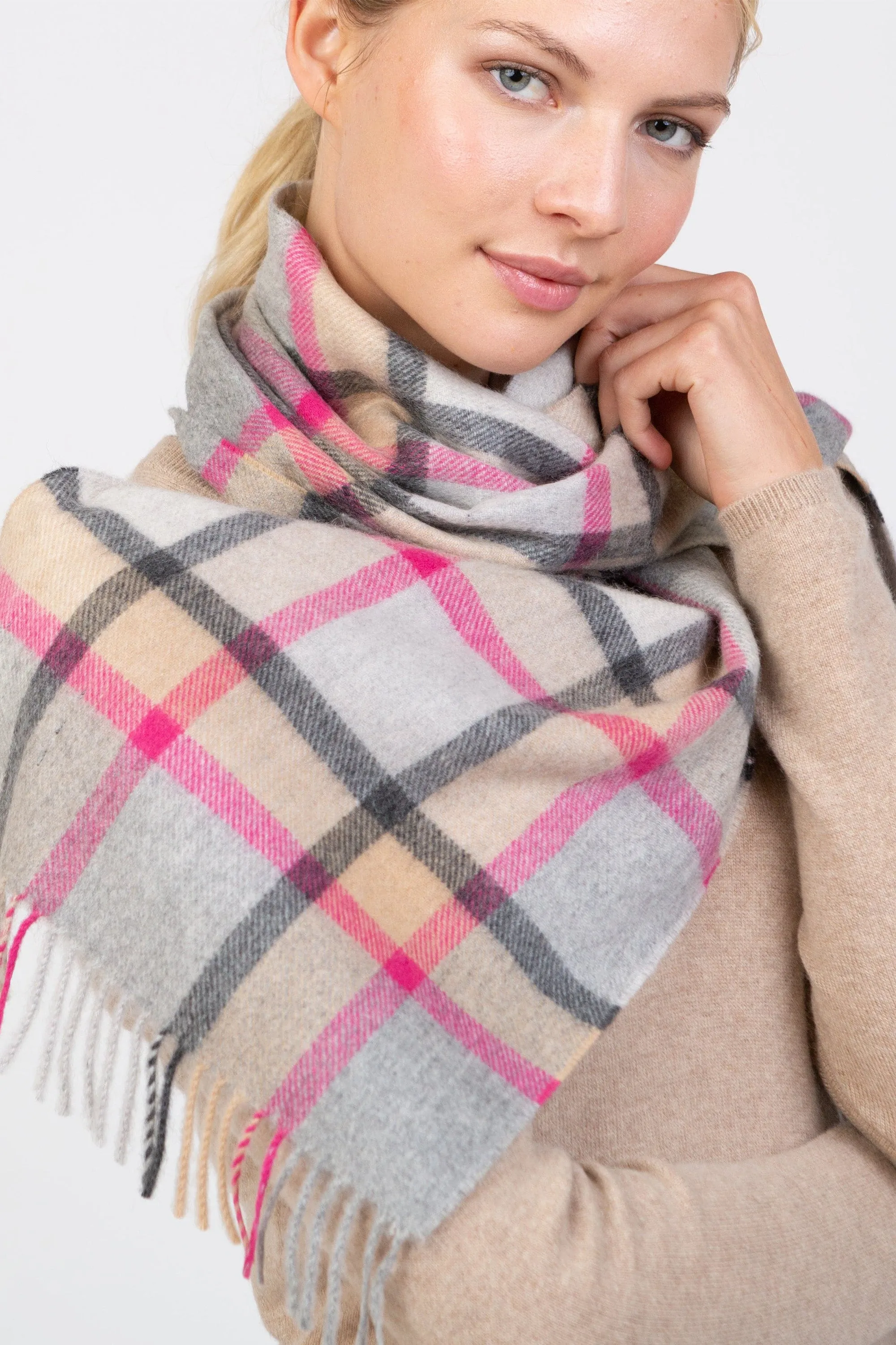 Made in Scotland Princeton Check Wide Cashmere Scarf - Pink