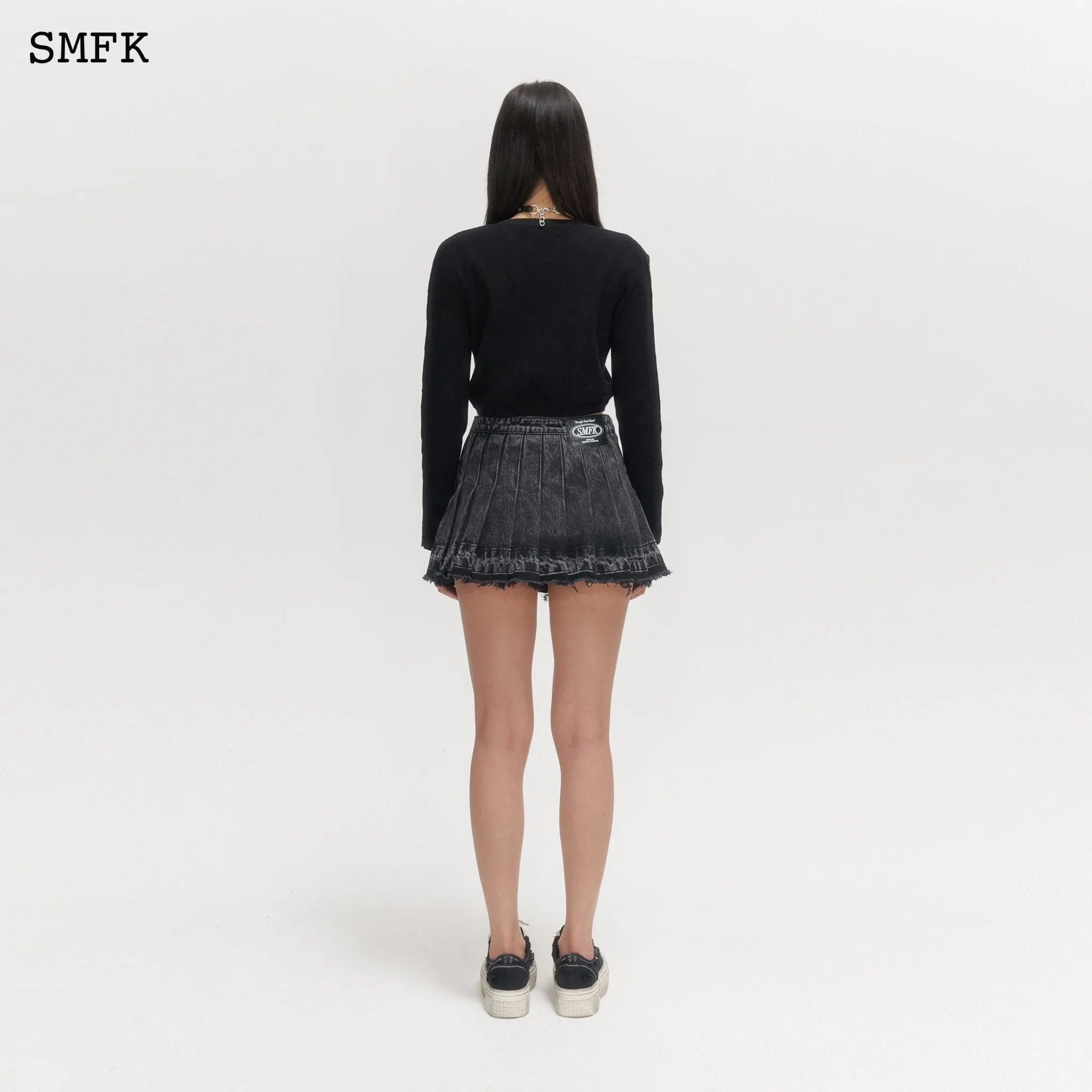 Wilderness Wandering Black Pleated Short Jean Skirt